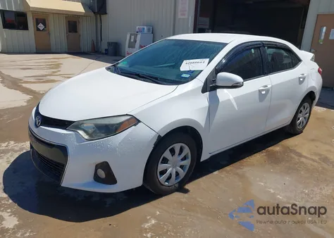 2015 Toyota Corolla S Plus z USA, uszkodzony, nr VIN 5YFBURHE5FP184335